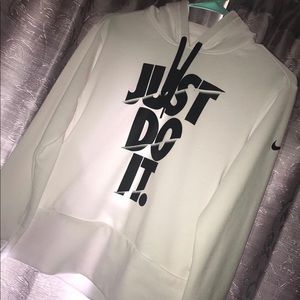 Nike pullover